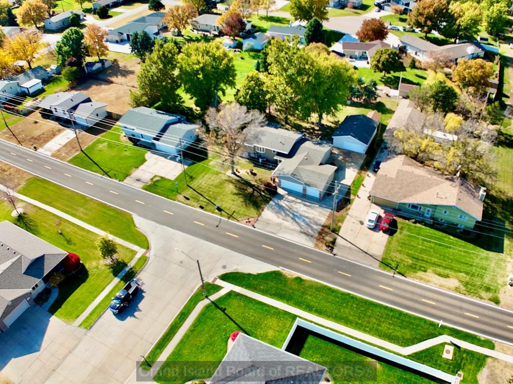 Grand Island, Nebraska 68803, United States, 3 Bedrooms Bedrooms, ,3 BathroomsBathrooms,Residential,Pending,36993