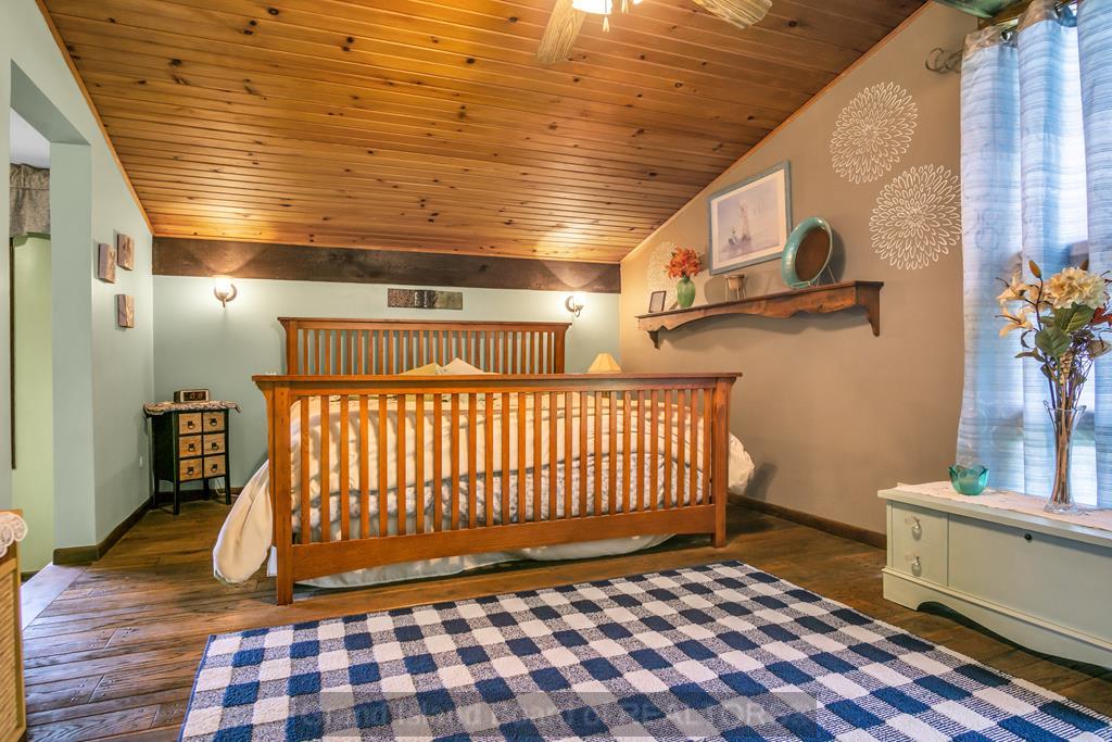 Grand Island, Nebraska 68803, United States, 3 Bedrooms Bedrooms, ,3 BathroomsBathrooms,Residential,Pending,36993