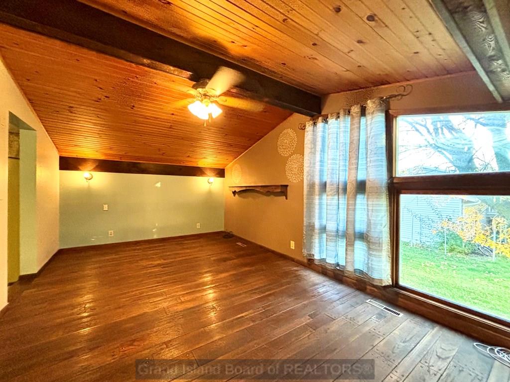 Grand Island, Nebraska 68803, United States, 3 Bedrooms Bedrooms, ,3 BathroomsBathrooms,Residential,Pending,36993