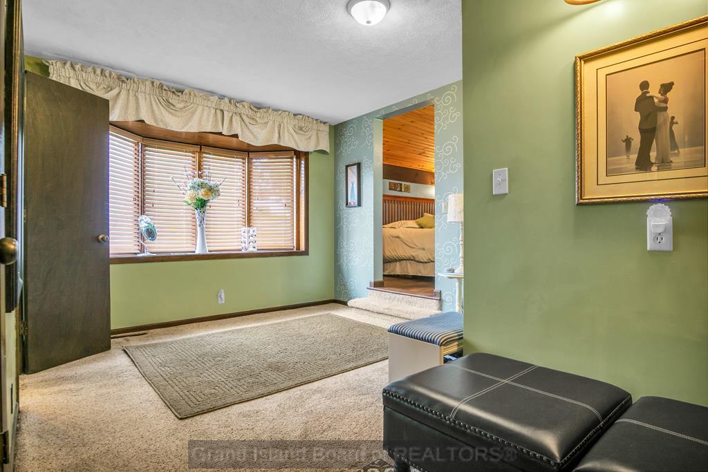 Grand Island, Nebraska 68803, United States, 3 Bedrooms Bedrooms, ,3 BathroomsBathrooms,Residential,Pending,36993