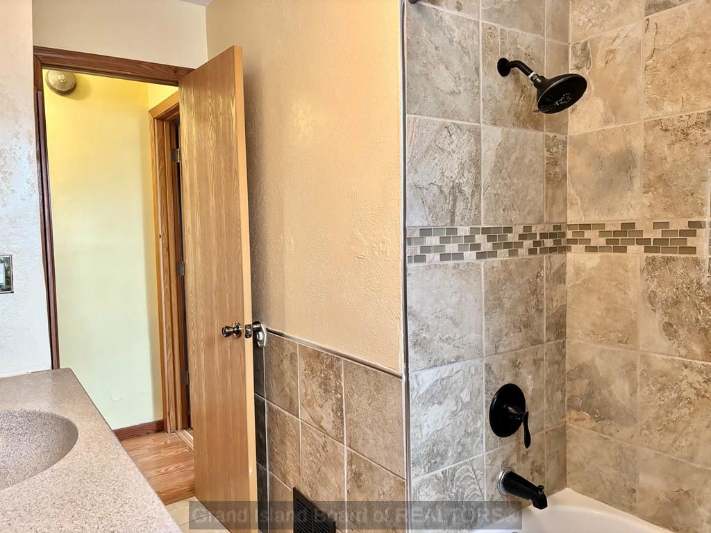 Grand Island, Nebraska 68801, United States, 3 Bedrooms Bedrooms, ,2 BathroomsBathrooms,Residential,Active,10684