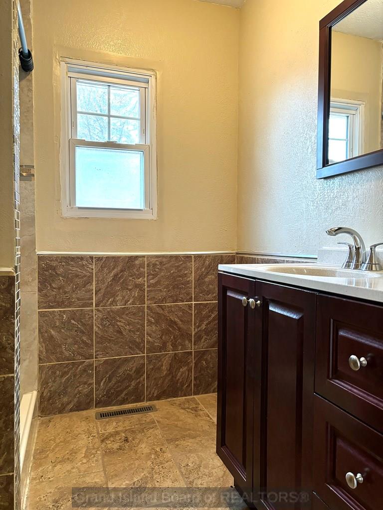 Grand Island, Nebraska 68801, United States, 3 Bedrooms Bedrooms, ,2 BathroomsBathrooms,Residential,Active,10684