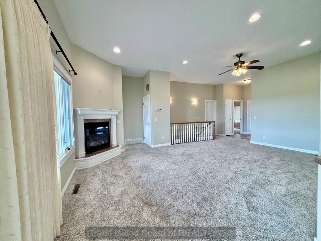 Grand Island, Nebraska 68803, United States, 3 Bedrooms Bedrooms, ,3 BathroomsBathrooms,Residential,Active,136441