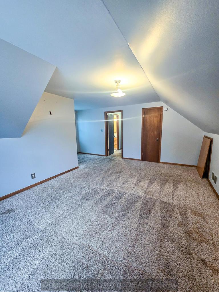 Hastings, Nebraska 68901, United States, 3 Bedrooms Bedrooms, ,2 BathroomsBathrooms,Residential,Active,196193