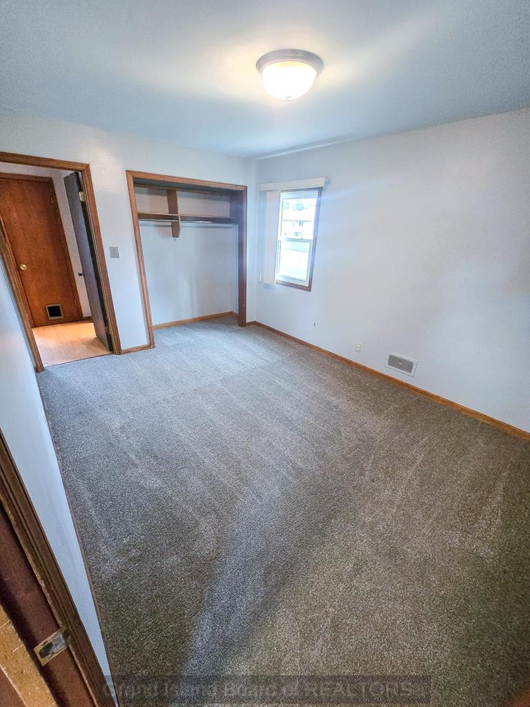 Hastings, Nebraska 68901, United States, 3 Bedrooms Bedrooms, ,2 BathroomsBathrooms,Residential,Active,196193