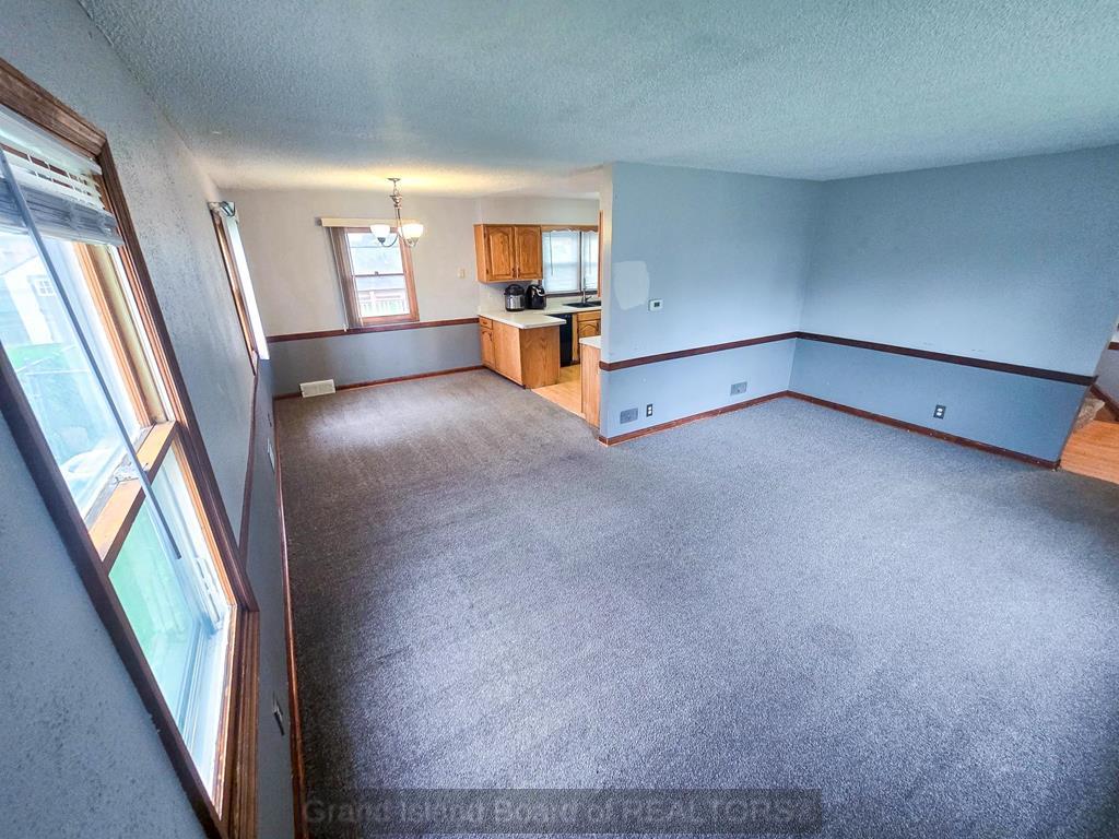 Hastings, Nebraska 68901, United States, 3 Bedrooms Bedrooms, ,2 BathroomsBathrooms,Residential,Active,196193