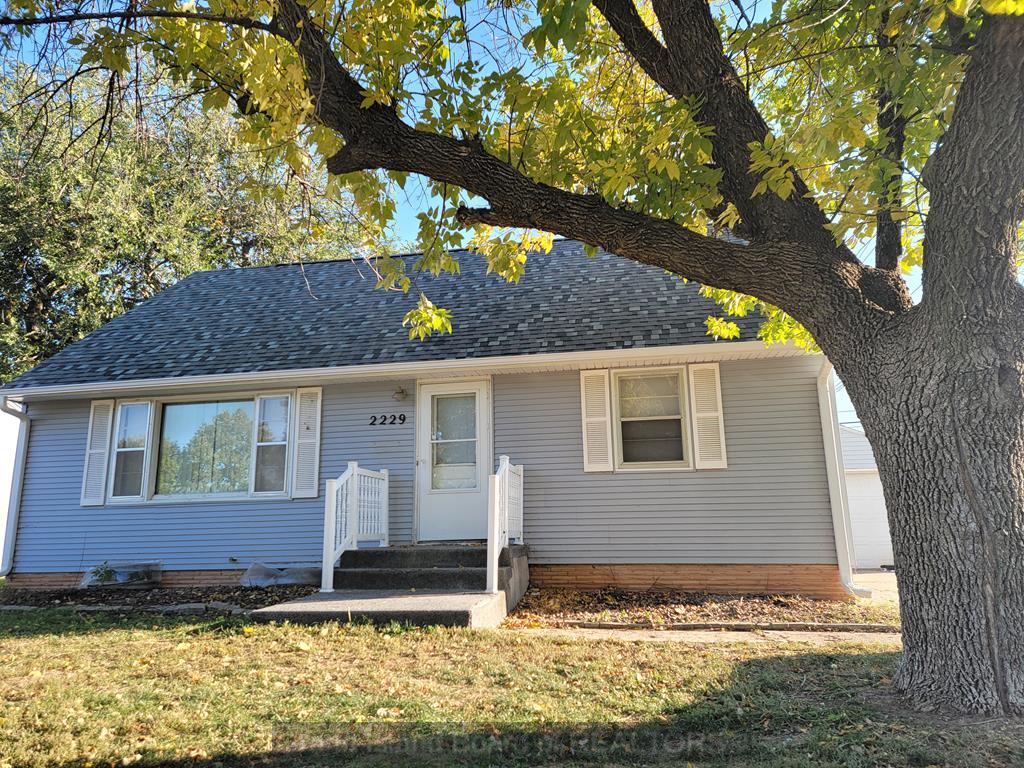 Hastings, Nebraska 68901, United States, 3 Bedrooms Bedrooms, ,2 BathroomsBathrooms,Residential,Active,196193