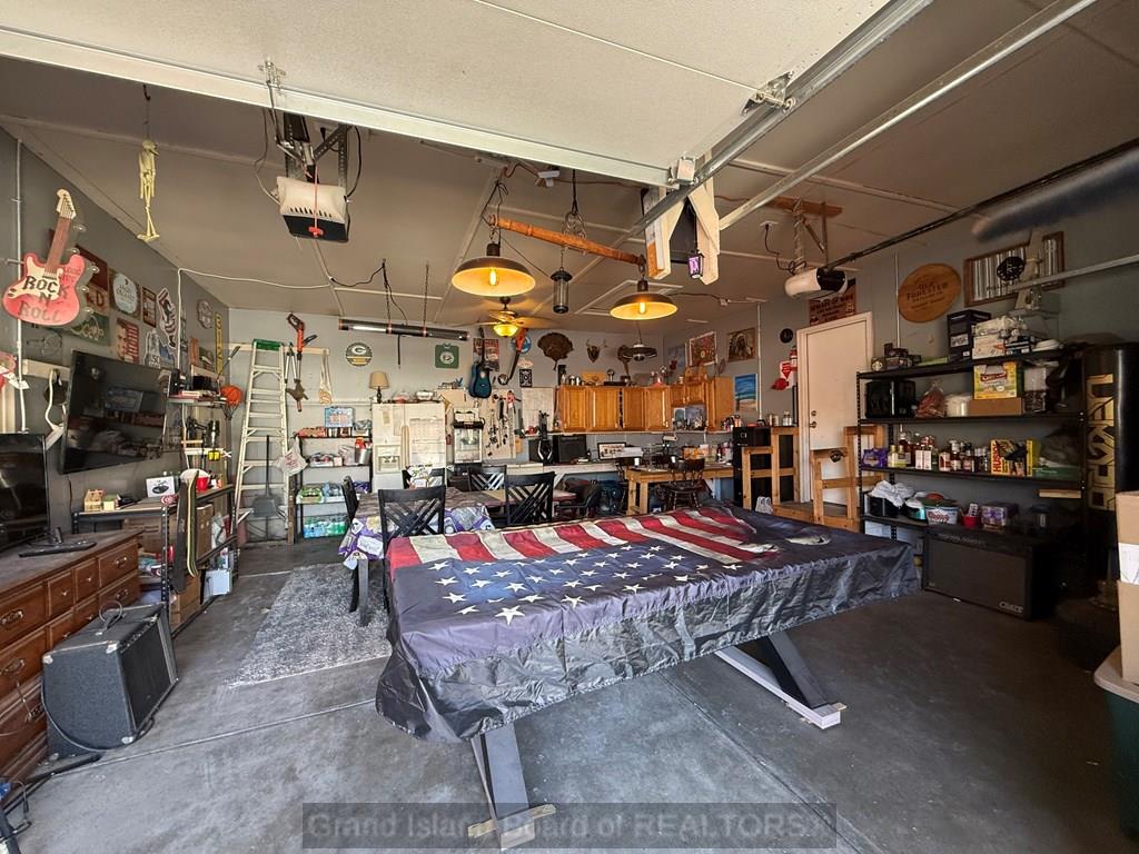 Grand Island, Nebraska 68803, United States, 3 Bedrooms Bedrooms, ,2 BathroomsBathrooms,Residential,Pending,103986