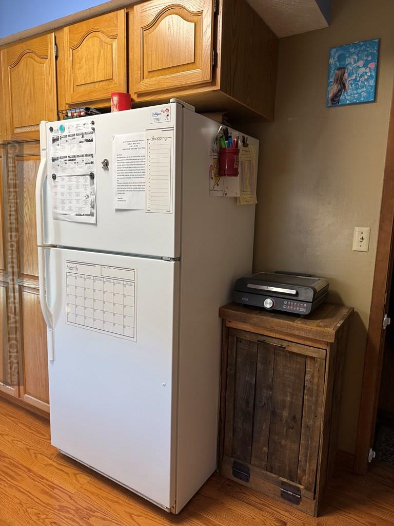 Grand Island, Nebraska 68803, United States, 3 Bedrooms Bedrooms, ,2 BathroomsBathrooms,Residential,Pending,103986