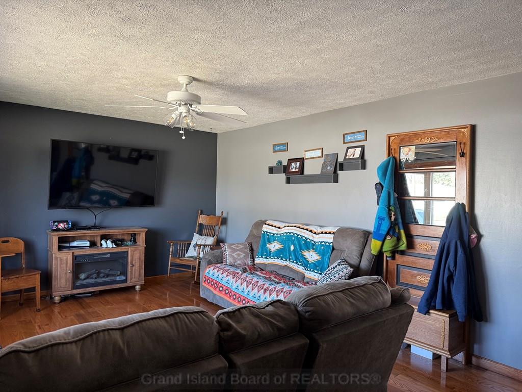 Grand Island, Nebraska 68803, United States, 3 Bedrooms Bedrooms, ,2 BathroomsBathrooms,Residential,Pending,103986