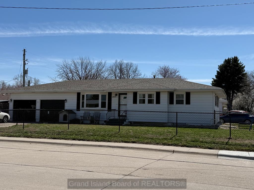 Grand Island, Nebraska 68803, United States, 3 Bedrooms Bedrooms, ,2 BathroomsBathrooms,Residential,Pending,103986