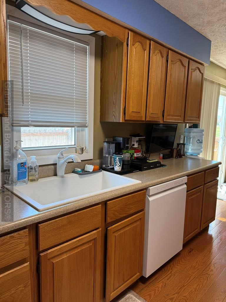 Grand Island, Nebraska 68803, United States, 3 Bedrooms Bedrooms, ,2 BathroomsBathrooms,Residential,Pending,103986