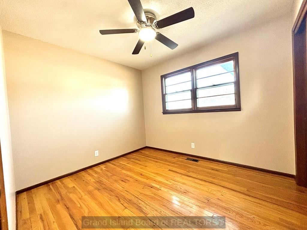 Grand Island, Nebraska 68803, United States, 3 Bedrooms Bedrooms, ,2 BathroomsBathrooms,Residential,Pending,38235