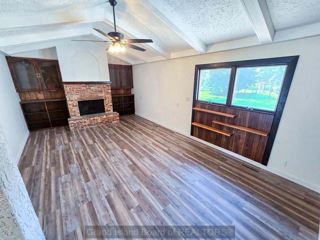 Grand Island, Nebraska 68801, United States, 4 Bedrooms Bedrooms, ,3 BathroomsBathrooms,Residential,Active,206481