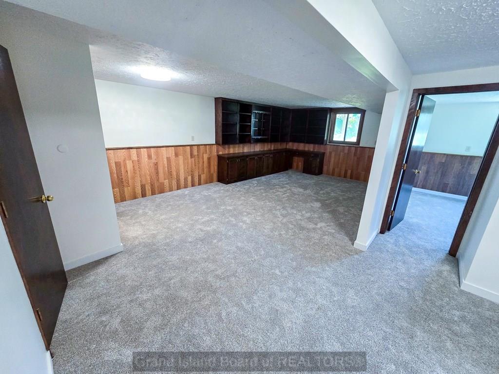Grand Island, Nebraska 68801, United States, 4 Bedrooms Bedrooms, ,3 BathroomsBathrooms,Residential,Active,206481