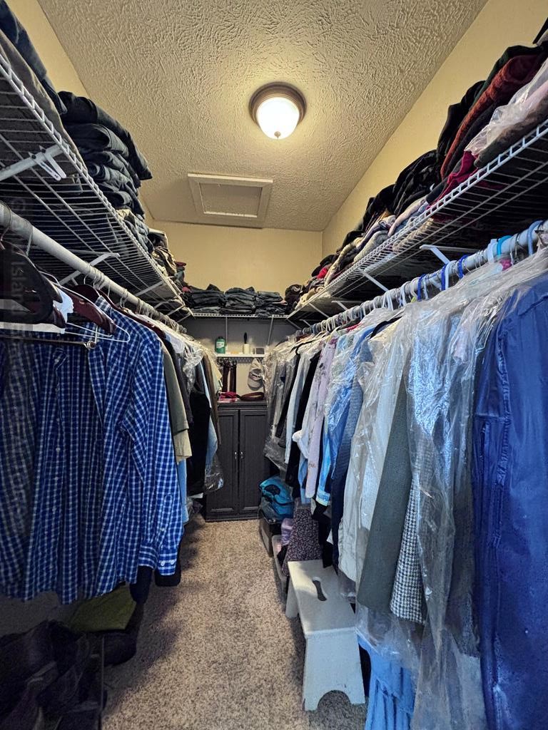 Grand Island, Nebraska 68801, United States, 5 Bedrooms Bedrooms, ,3 BathroomsBathrooms,Residential,Active,241688