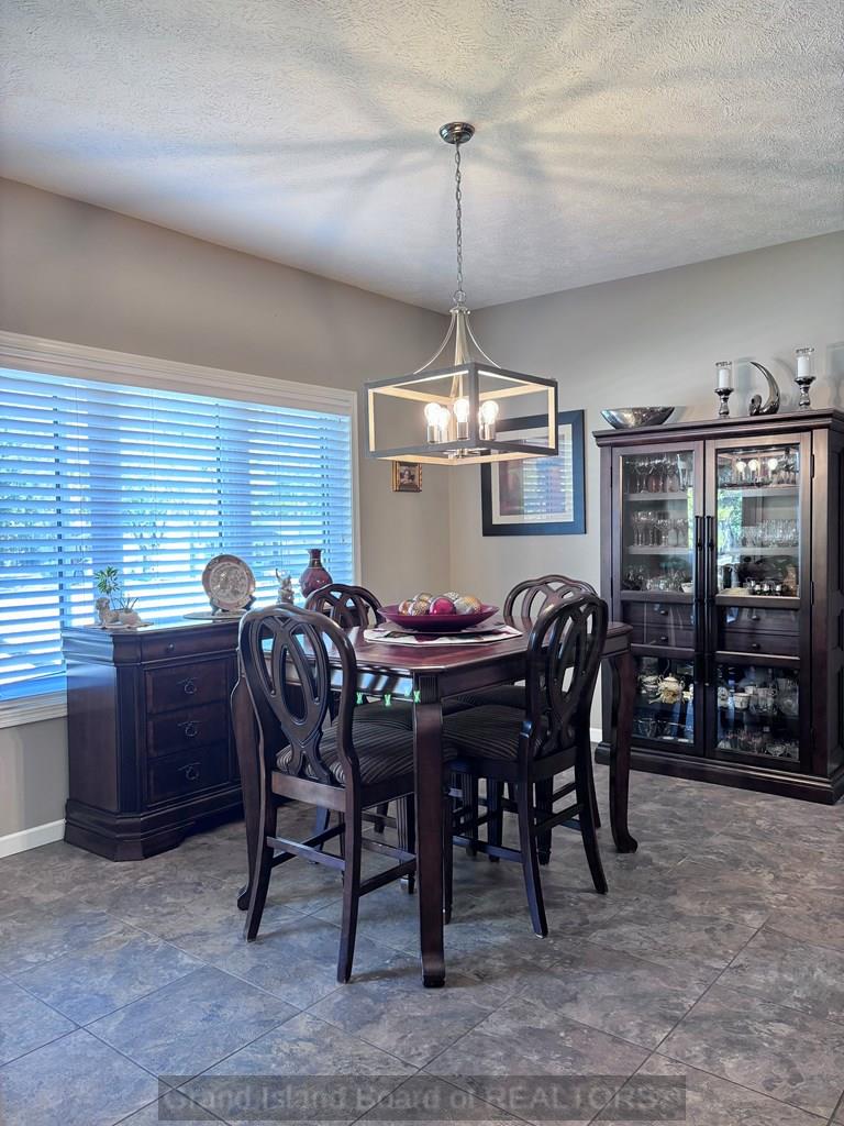 Grand Island, Nebraska 68801, United States, 5 Bedrooms Bedrooms, ,3 BathroomsBathrooms,Residential,Active,241688