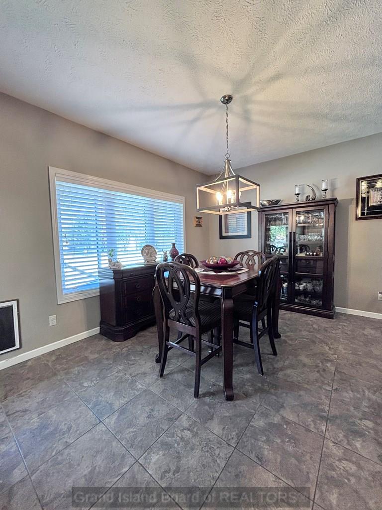 Grand Island, Nebraska 68801, United States, 5 Bedrooms Bedrooms, ,3 BathroomsBathrooms,Residential,Active,241688