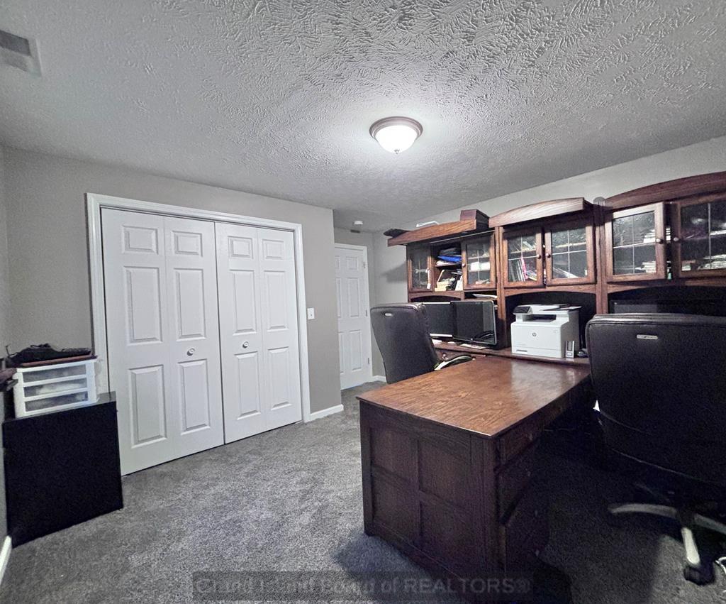 Grand Island, Nebraska 68801, United States, 5 Bedrooms Bedrooms, ,3 BathroomsBathrooms,Residential,Active,241688