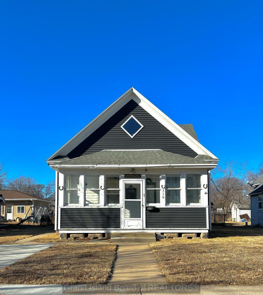 Grand Island, Nebraska 68801, United States, 2 Bedrooms Bedrooms, ,1 BathroomBathrooms,Residential,Active,10996