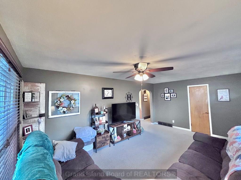 Grand Island, Nebraska 68801, United States, 2 Bedrooms Bedrooms, ,2 BathroomsBathrooms,Residential,Active,236502