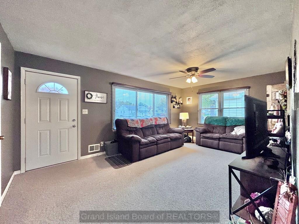 Grand Island, Nebraska 68801, United States, 2 Bedrooms Bedrooms, ,2 BathroomsBathrooms,Residential,Active,236502
