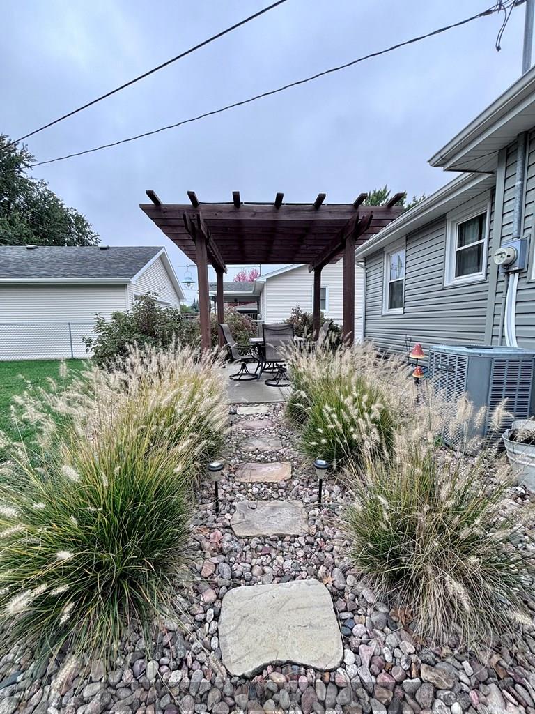 Grand Island, Nebraska 68801, United States, 2 Bedrooms Bedrooms, ,2 BathroomsBathrooms,Residential,Active,236502