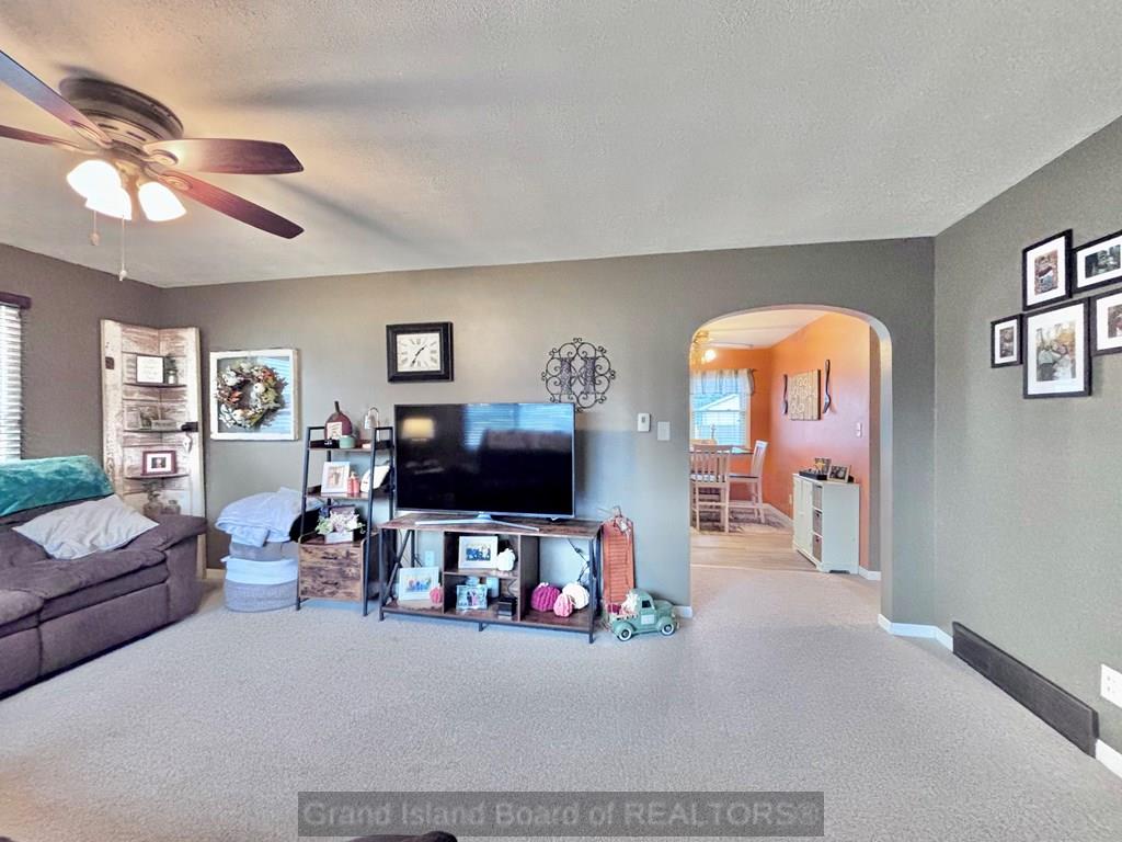Grand Island, Nebraska 68801, United States, 2 Bedrooms Bedrooms, ,2 BathroomsBathrooms,Residential,Active,236502