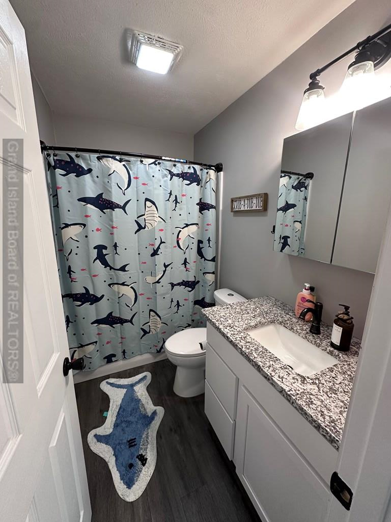 St. Libory, Nebraska 68872, United States, 5 Bedrooms Bedrooms, ,2 BathroomsBathrooms,Residential,Active,124830