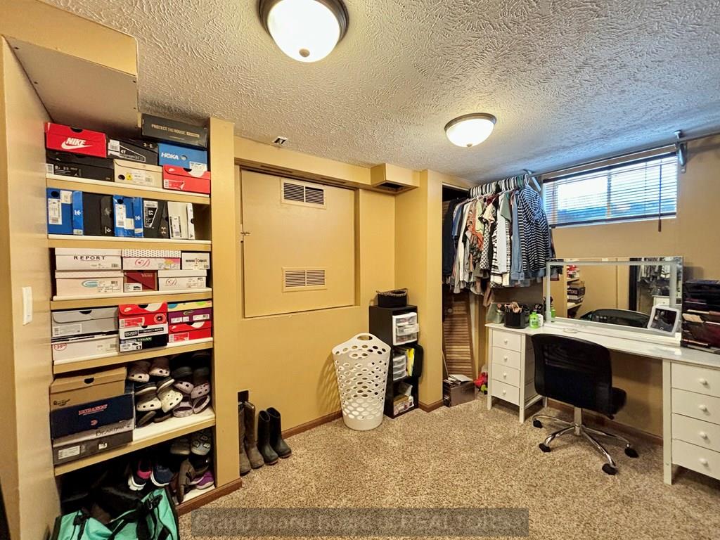 Grand Island, Nebraska 68803, United States, 2 Bedrooms Bedrooms, ,2 BathroomsBathrooms,Residential,Pending,84569