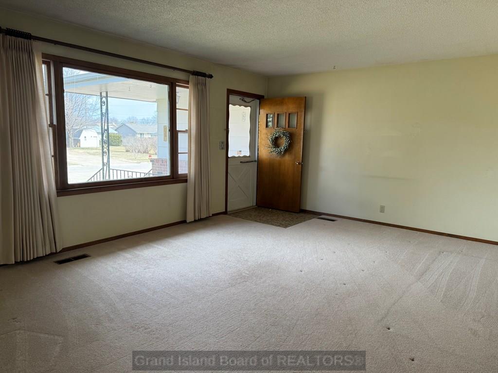 Grand Island, Nebraska 68801, United States, 3 Bedrooms Bedrooms, ,2 BathroomsBathrooms,Residential,Active,94253
