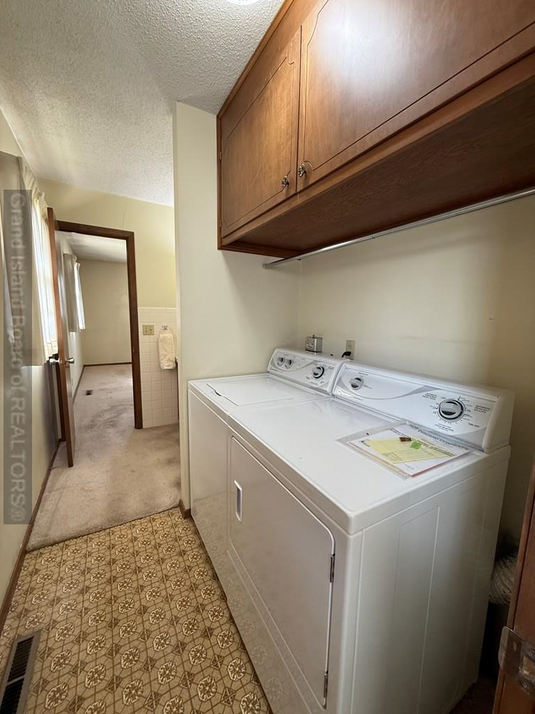 Grand Island, Nebraska 68801, United States, 3 Bedrooms Bedrooms, ,2 BathroomsBathrooms,Residential,Active,94253