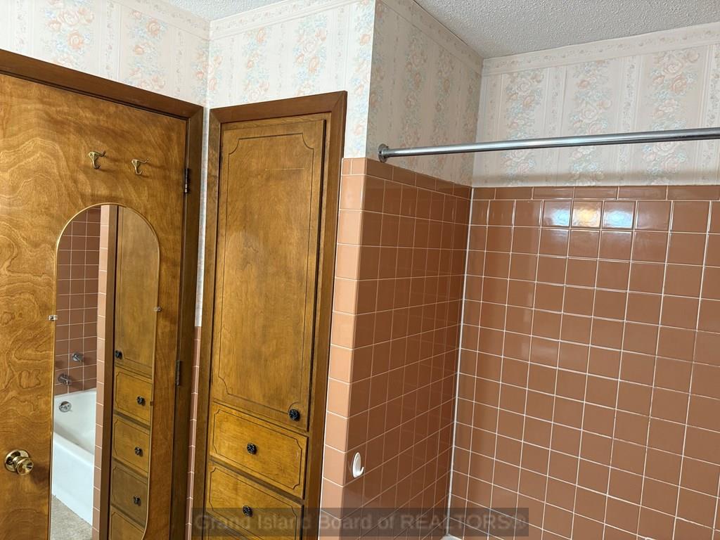 Grand Island, Nebraska 68801, United States, 3 Bedrooms Bedrooms, ,2 BathroomsBathrooms,Residential,Active,94253