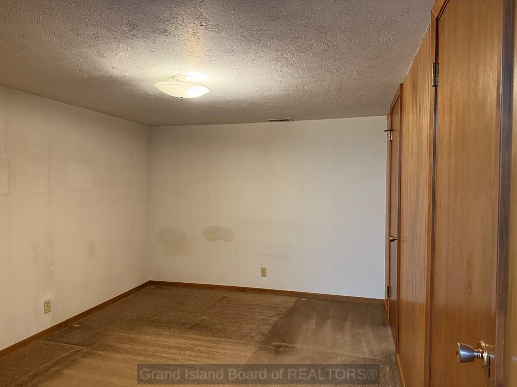 Grand Island, Nebraska 68801, United States, 3 Bedrooms Bedrooms, ,2 BathroomsBathrooms,Residential,Active,94253