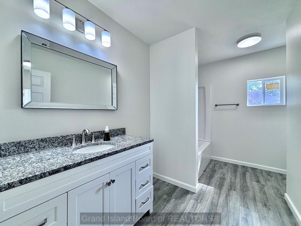 Hastings, Nebraska 68901, United States, 4 Bedrooms Bedrooms, ,2 BathroomsBathrooms,Residential,Active,218985