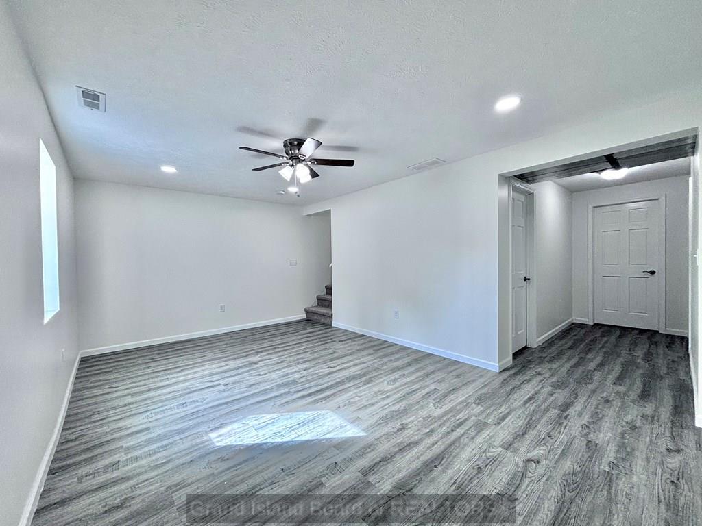 Hastings, Nebraska 68901, United States, 4 Bedrooms Bedrooms, ,2 BathroomsBathrooms,Residential,Active,218985