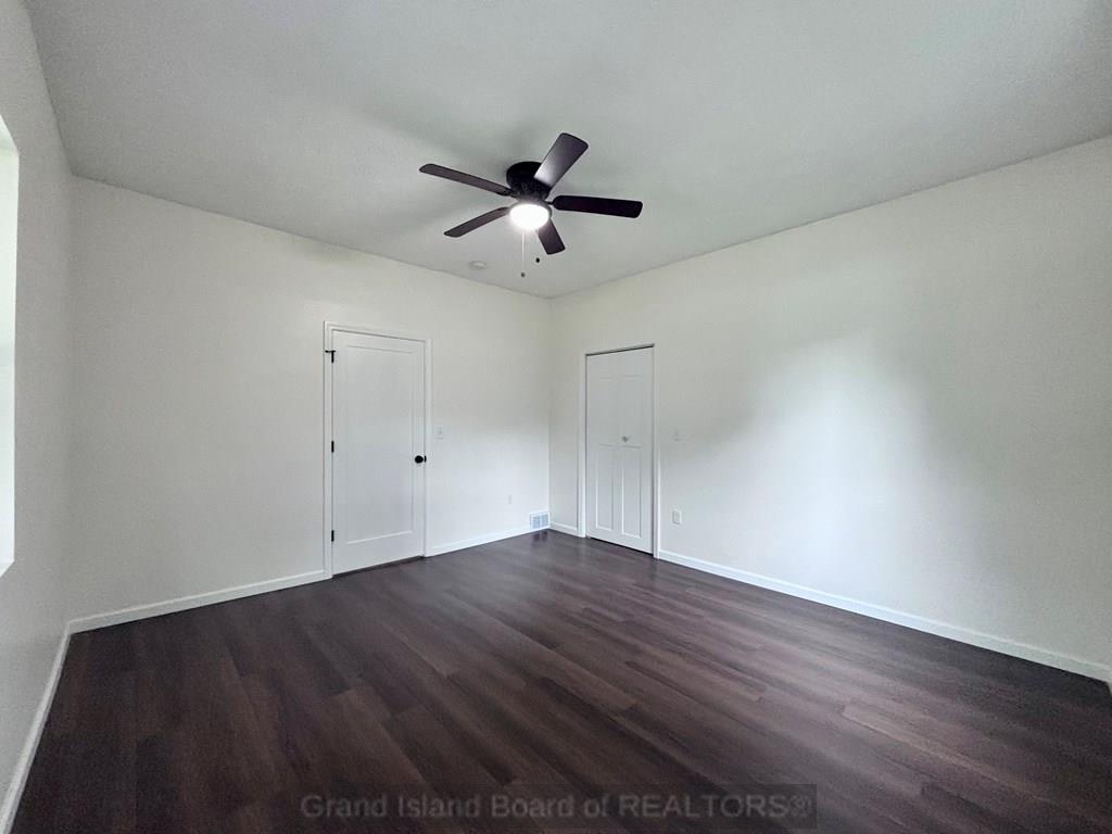 Aurora, Nebraska 68818, United States, 5 Bedrooms Bedrooms, ,2 BathroomsBathrooms,Residential,Active,201052