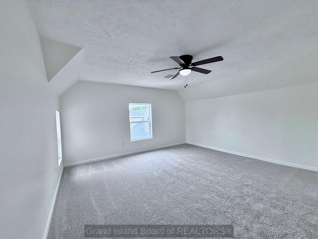 Aurora, Nebraska 68818, United States, 5 Bedrooms Bedrooms, ,2 BathroomsBathrooms,Residential,Active,201052