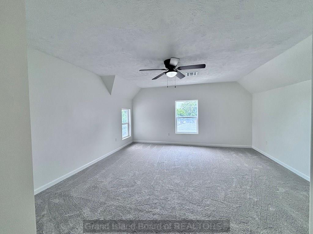 Aurora, Nebraska 68818, United States, 5 Bedrooms Bedrooms, ,2 BathroomsBathrooms,Residential,Active,201052