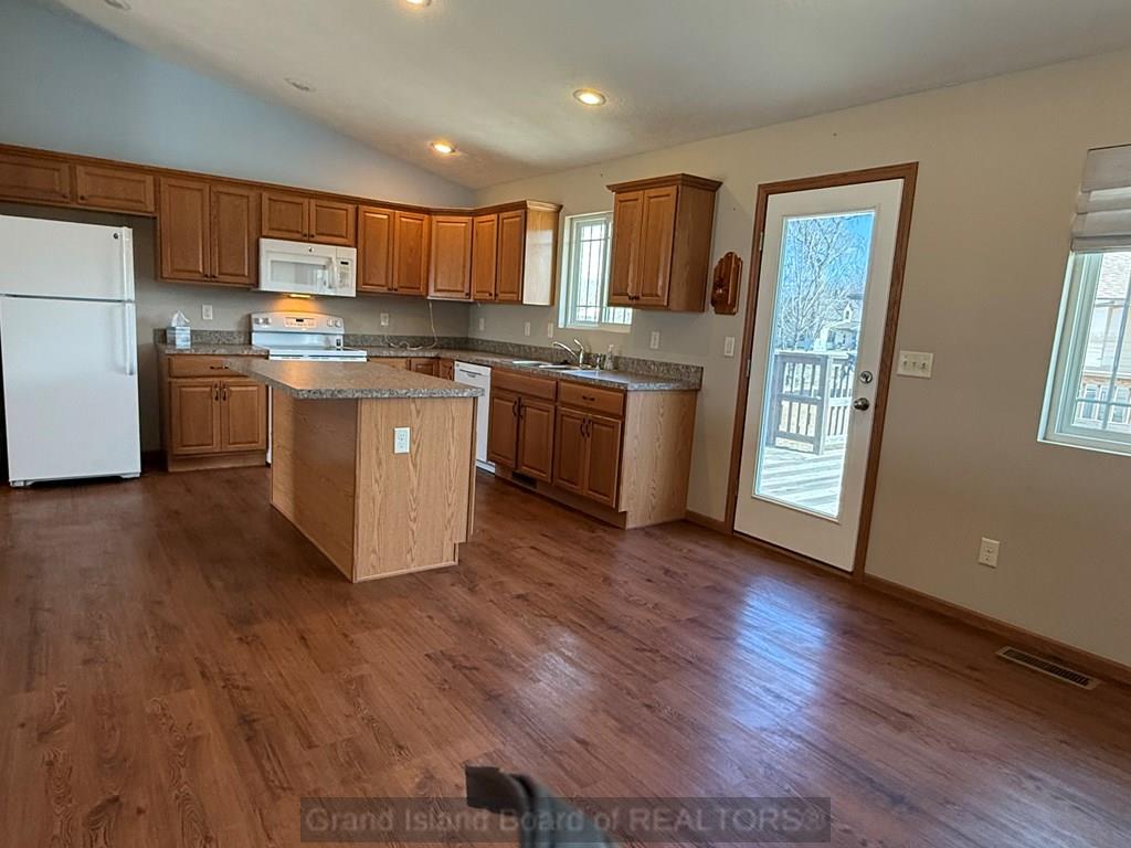 Grand Island, Nebraska 68803, United States, 3 Bedrooms Bedrooms, ,2 BathroomsBathrooms,Residential,Active,98696