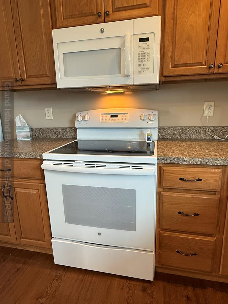 Grand Island, Nebraska 68803, United States, 3 Bedrooms Bedrooms, ,2 BathroomsBathrooms,Residential,Active,98696