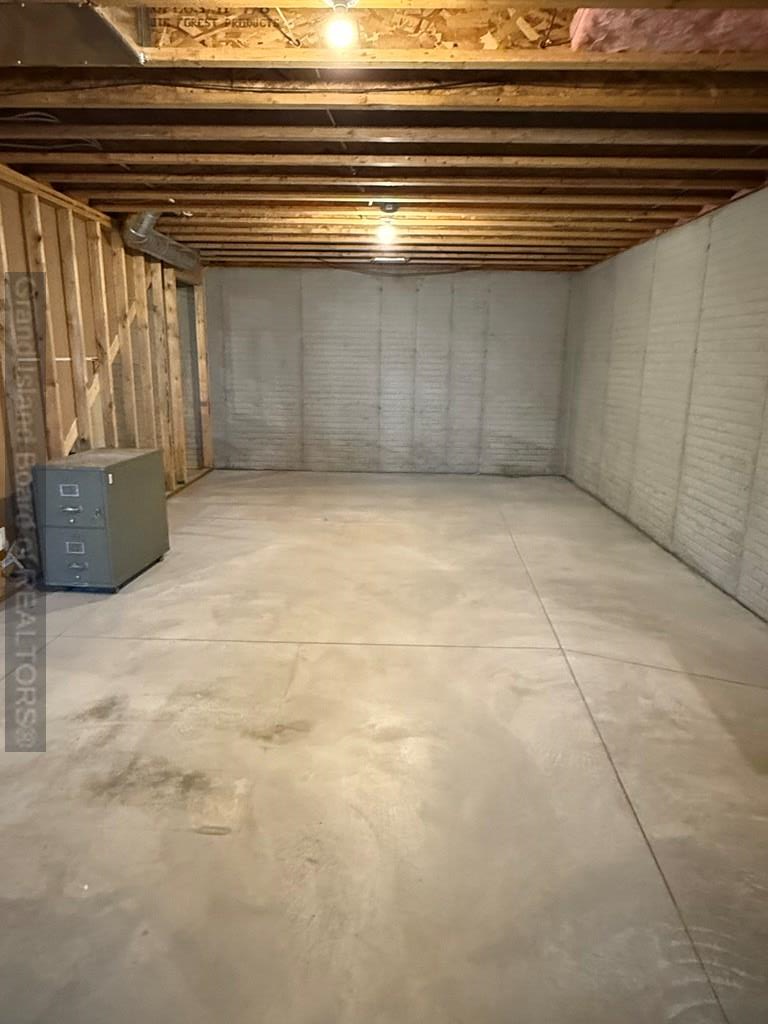 Grand Island, Nebraska 68803, United States, 3 Bedrooms Bedrooms, ,2 BathroomsBathrooms,Residential,Active,98696