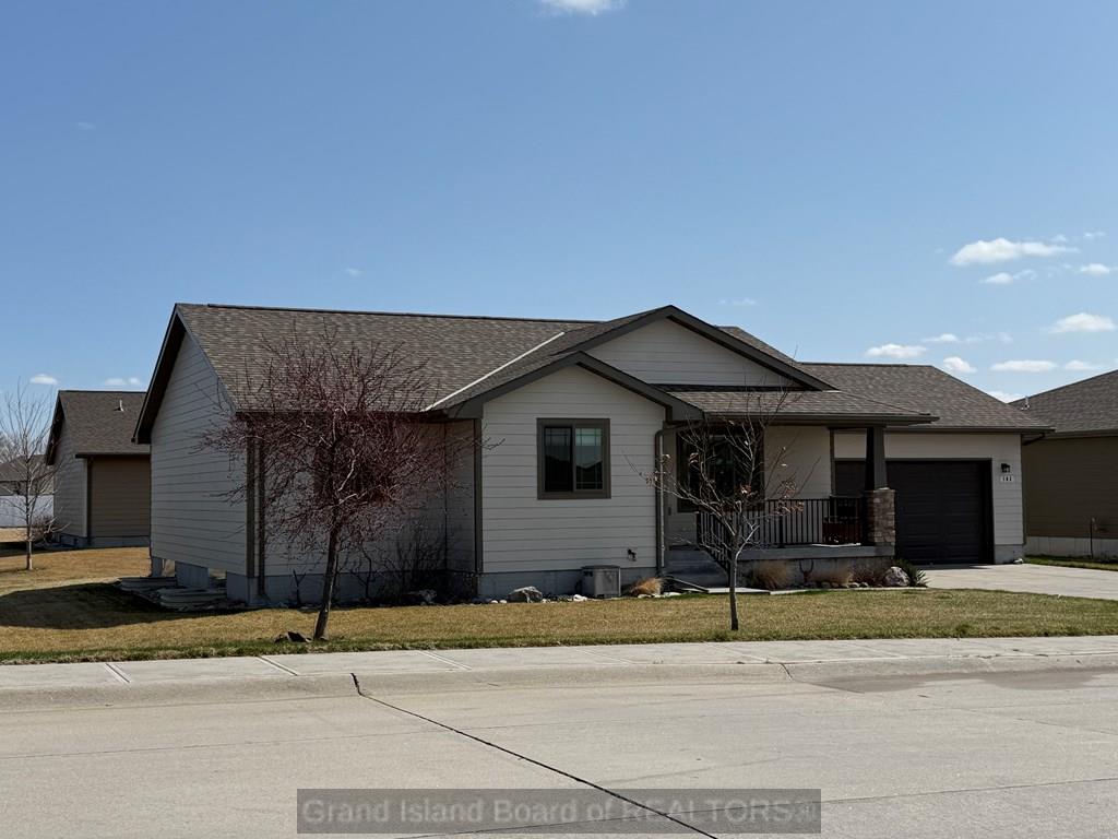 Grand Island, Nebraska 68803, United States, 3 Bedrooms Bedrooms, ,2 BathroomsBathrooms,Residential,Active,98696
