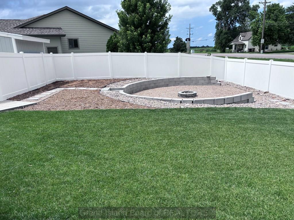 Grand Island, Nebraska 68803, United States, 5 Bedrooms Bedrooms, ,3 BathroomsBathrooms,Residential,Active,162124