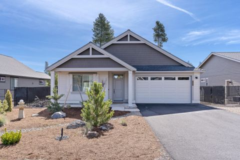 Single Family Residence in La Pine OR 51936 Settler Drive.jpg