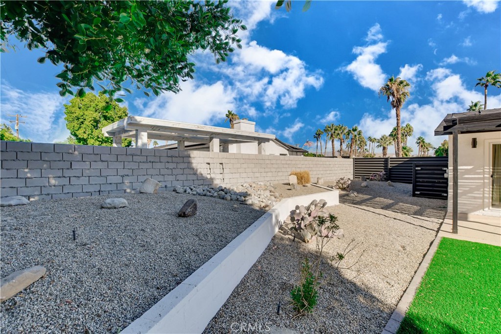 Desert Park Estates (33103) - Residential