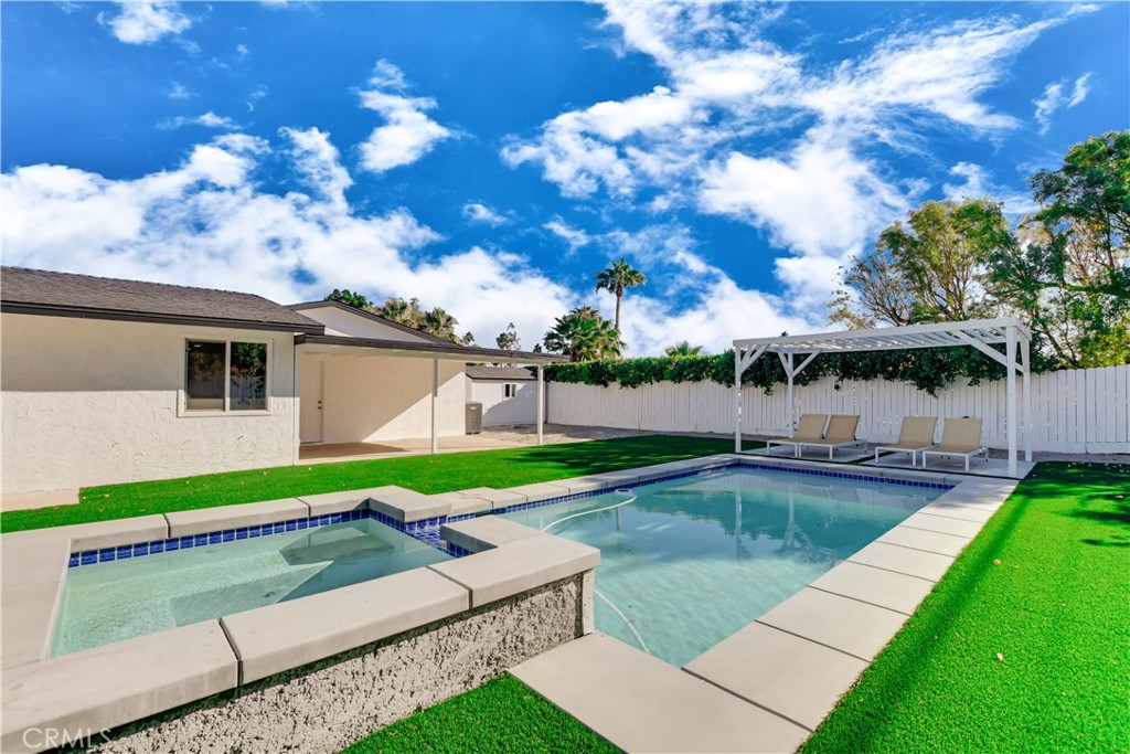 Desert Park Estates (33103) - Residential