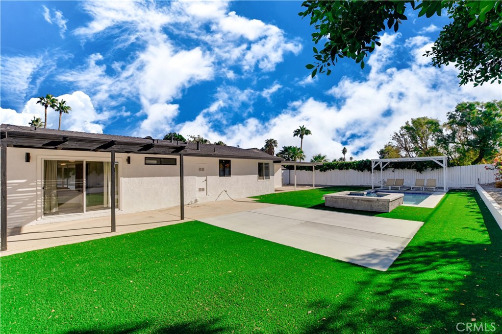 Desert Park Estates (33103) - Residential