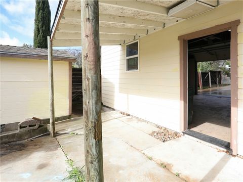 A home in Clearlake Oaks