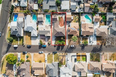 A home in El Monte